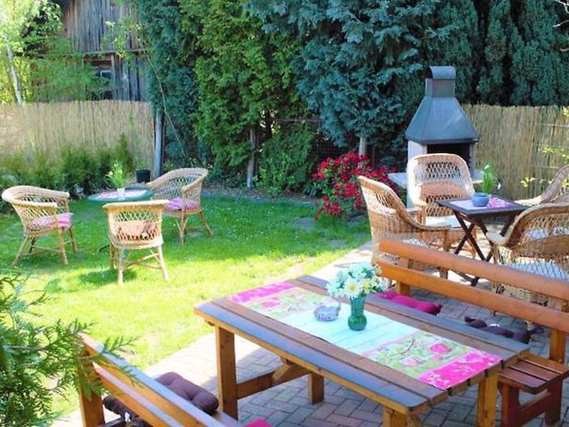 08EE1C735504BB4D2E10878925D14401