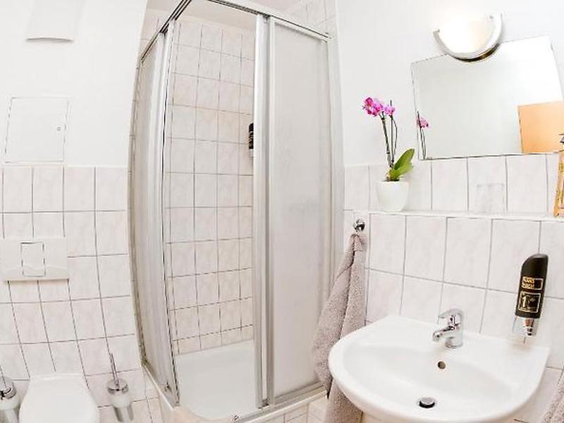 BD5ED197E70BD00C542A890B36CB1AF3