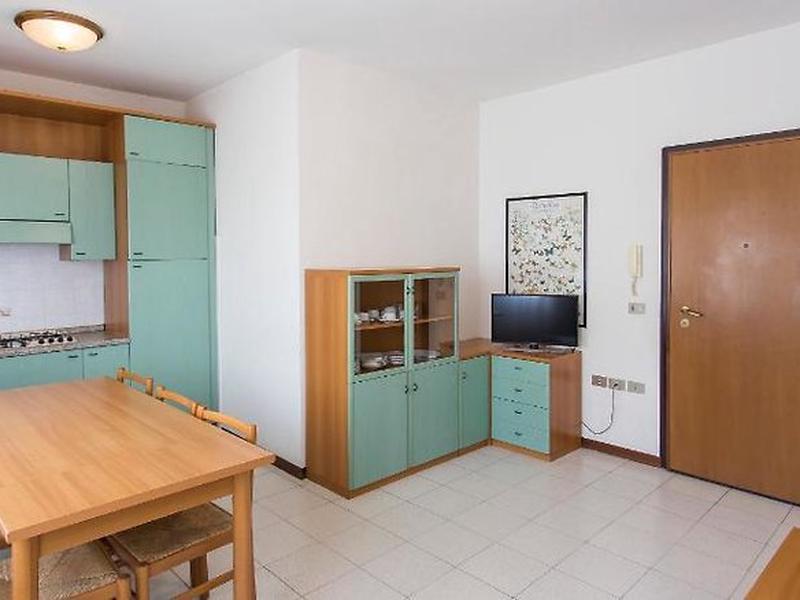 7144AE39893725555E6659DA09B79A44