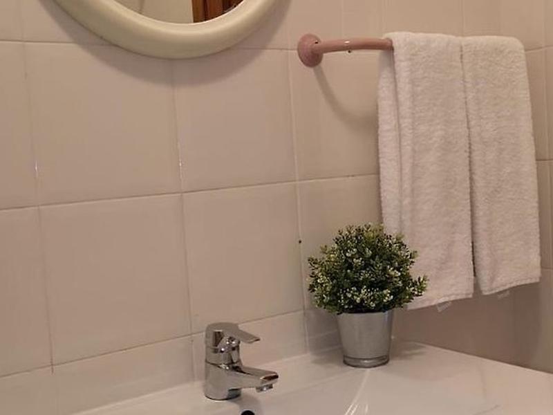 88B3C4288E9361A0C56EC714574D270E