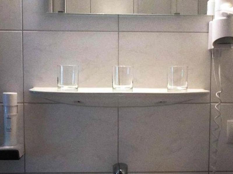 F1D15D3DFBC9D0A9EC9BF72C4ECA5D4A