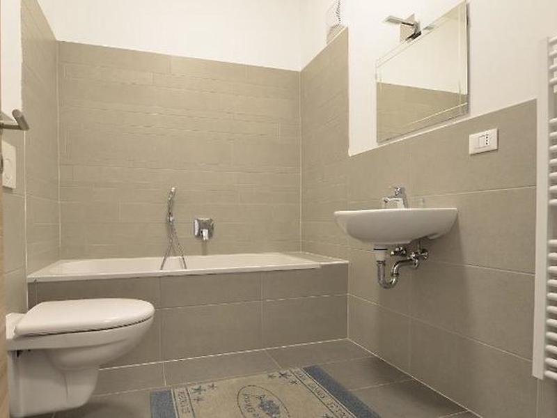 CFDBF629218CCA51DD8041B0BA232140