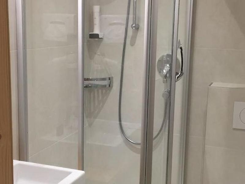 99120554C33C36E9278D632C06A2553F