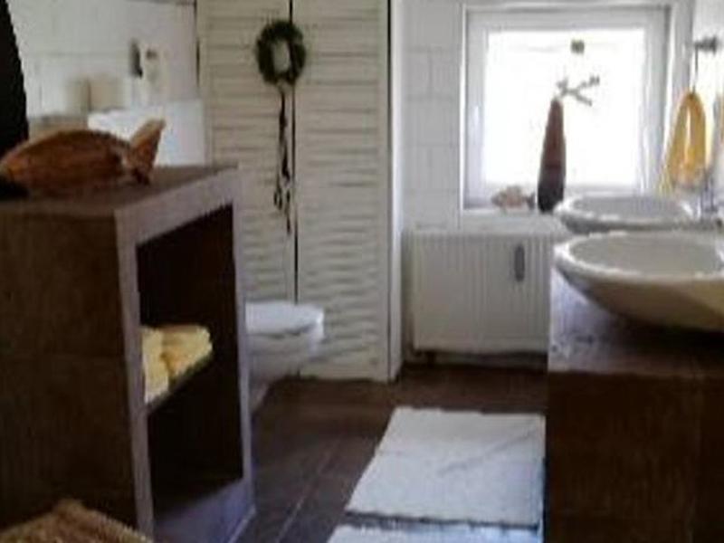 EECA27BEB33ABF9A875919BE6E4BDBAB