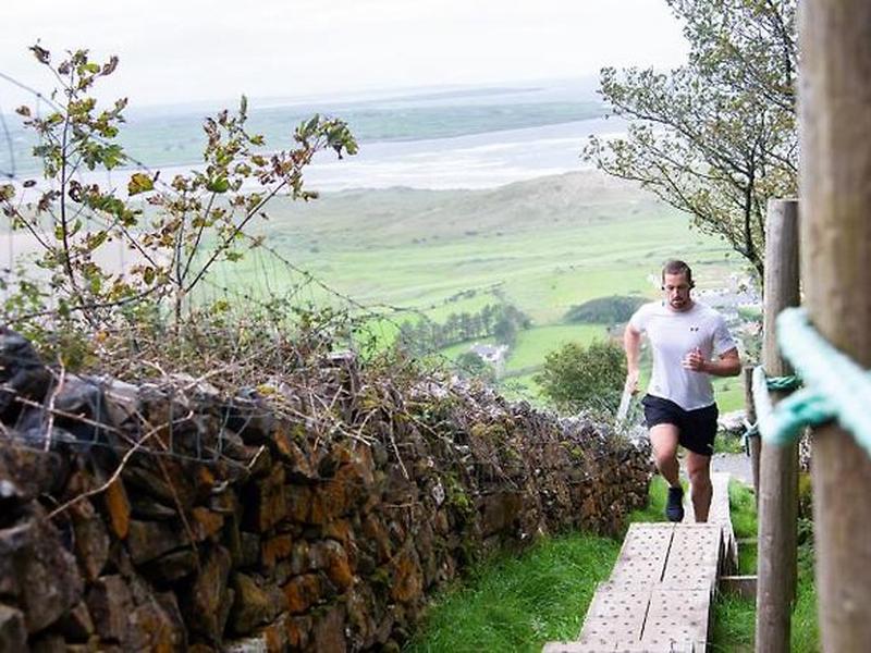 CE8B015C683776B8944AA11E447BF3EB