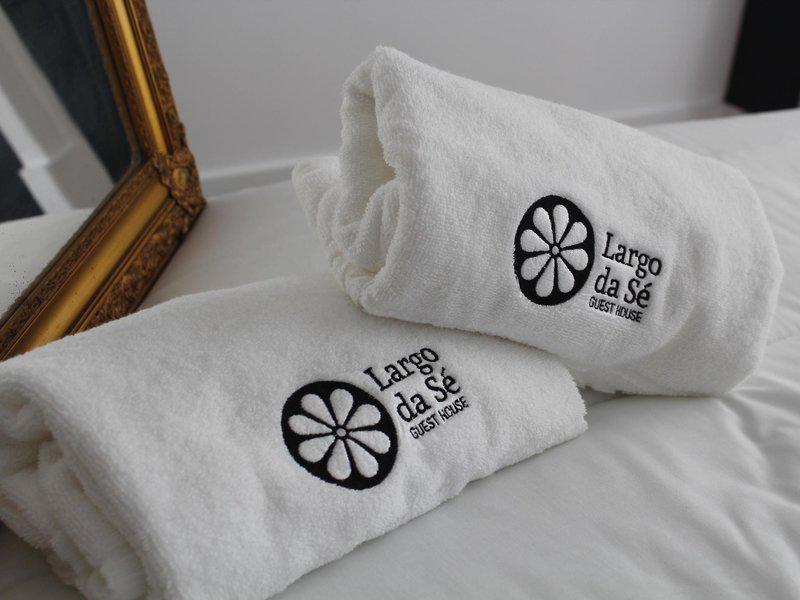 07A0057995A7E15A1E42EDF8B39B5860