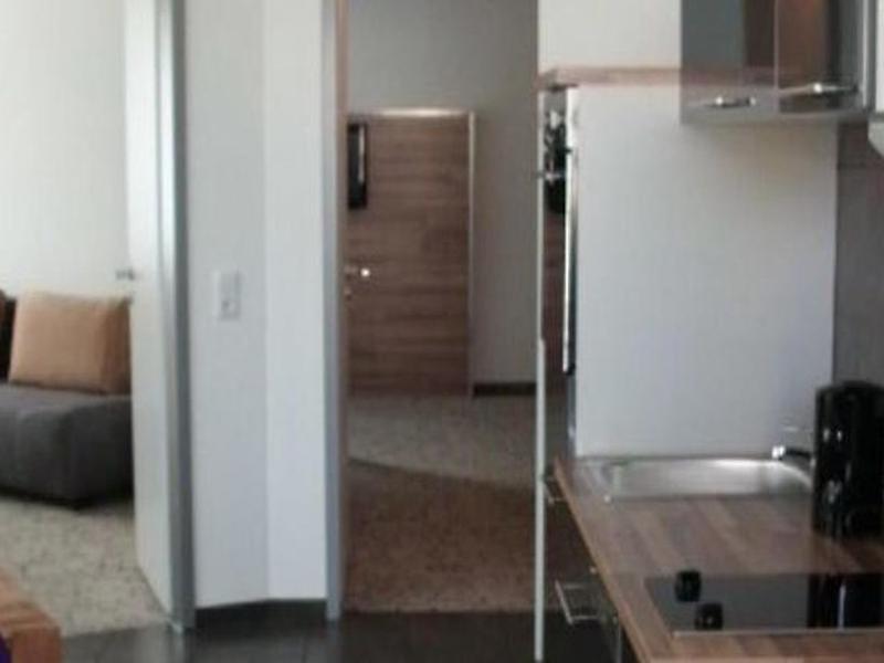 2F7249DB85370B98BBF9497E9B8A3E32