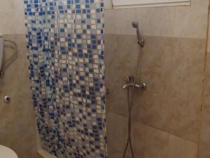 32FC6EAEA2FEAD83BD147D29E6672549