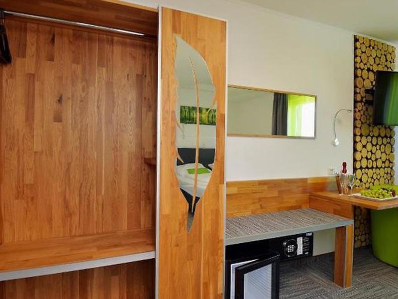 397701A28A8E2A4E78D6170084EEC103