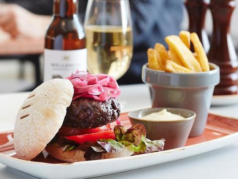 BB55F059F1E8E96F7F2C8563E31B48BA