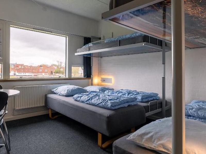 21E0EE9F87A961AE12F78E0D072A4E81