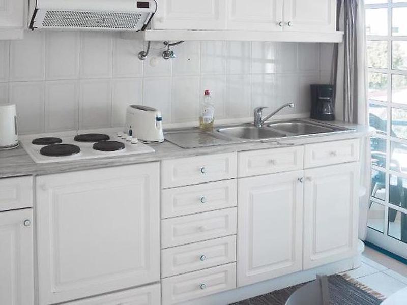 FE606DBA5E94885D7C23C3CE79831C36