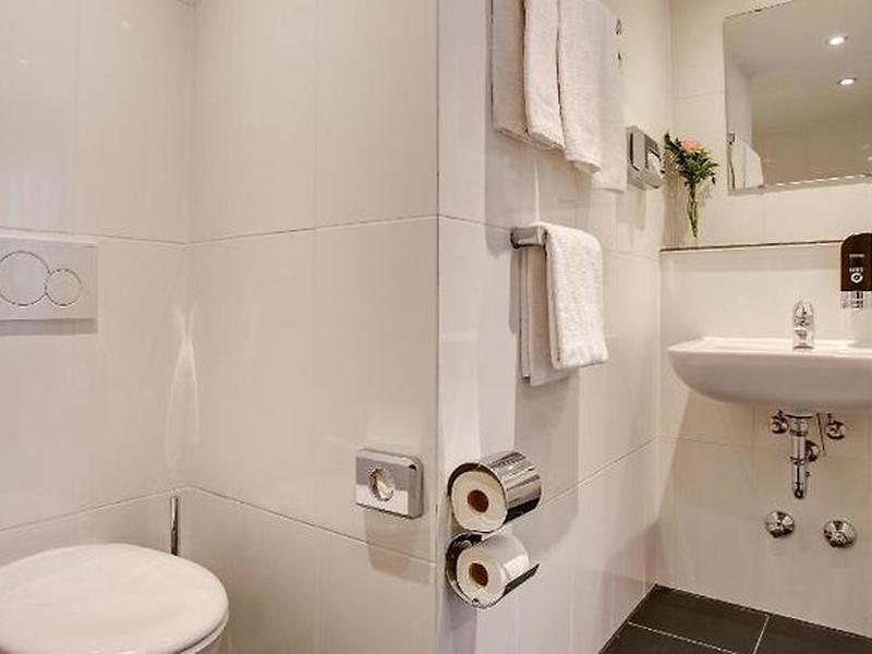 C800C6D7596C8B611670458F43C5637E