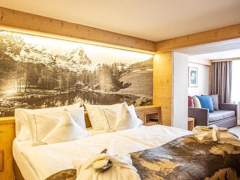 4D7A4FCB7E324237ADBD992A294591AB