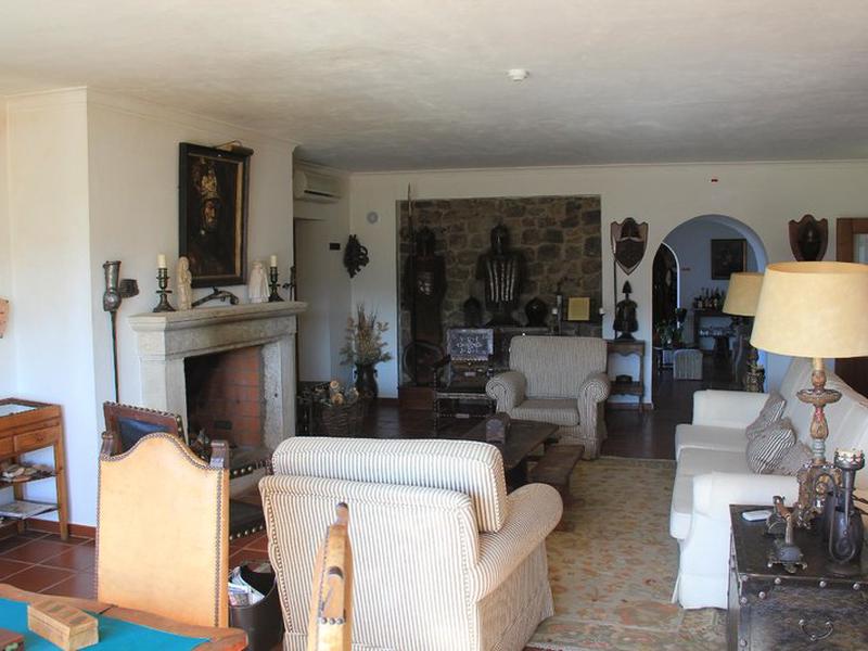 B6EB782F334F2A02E07C9601D79C9BE3