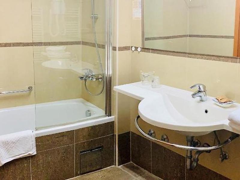 8847C591844ED1156BBC8B0953ECC507