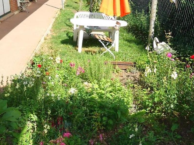 8837C3F6A411F0E5760F9E708F9F70E6