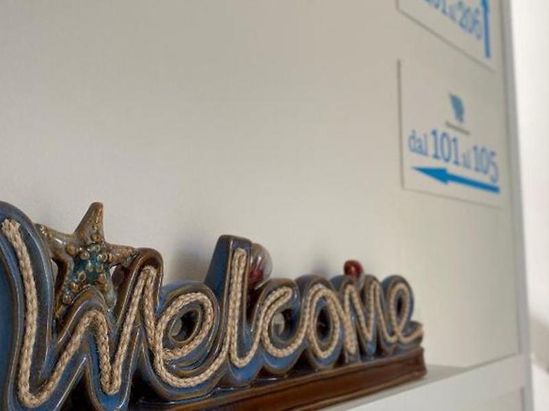 EB7AE7B1A5F7B9CCFBE742E2E37401E3