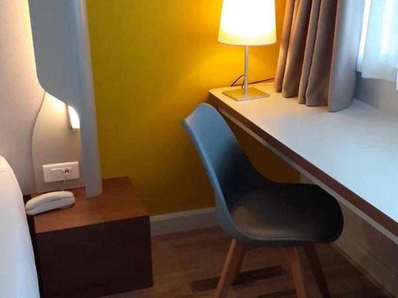 6AE96E37C8A62A321B6A5CAD81F17B16