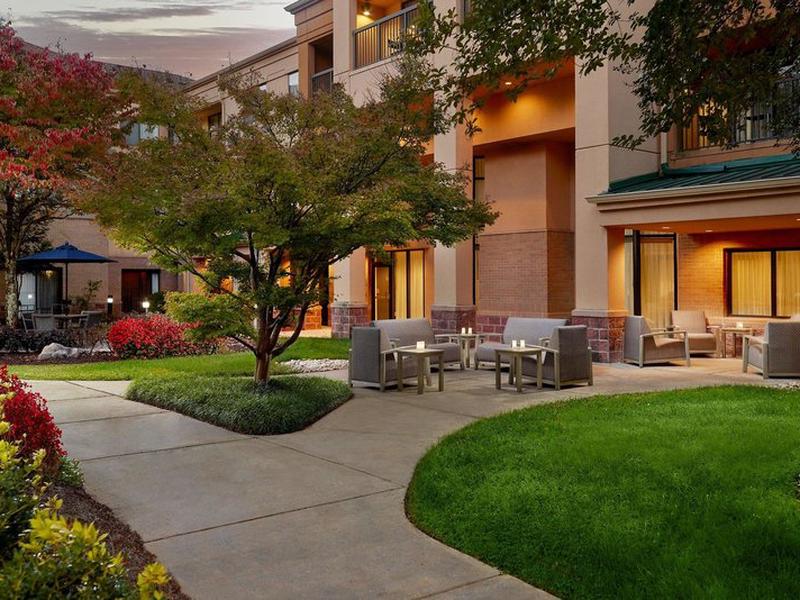 DDAF71EF9BA4F604A4DA8EAD4F83BB28