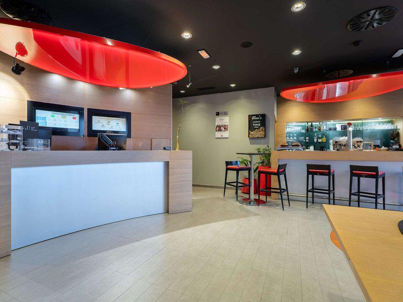 83397756FF24E005F7D40282D82211F9