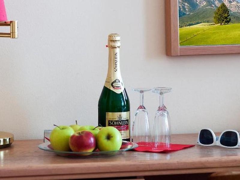 155EB148D651D7D9FEEA5743CB30D21F