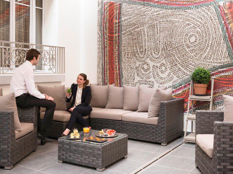 A630557076428AC1A3E080566FB6A737