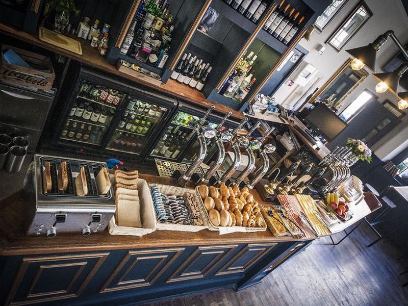 B3CCAB9FC236B8FBA4B7C7B298B801E7