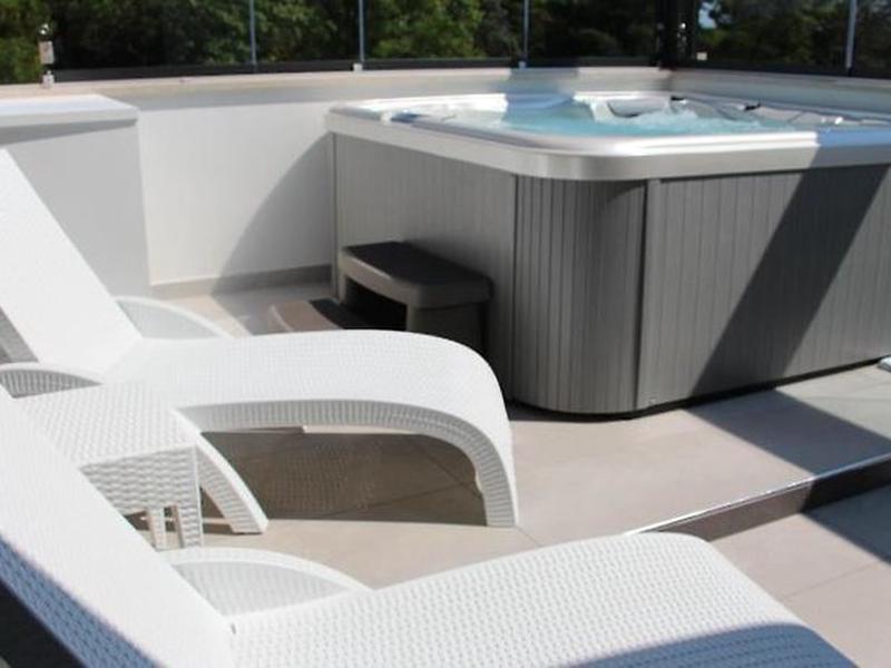 AE1645E5D72958F2BE30577B2CBD6D08