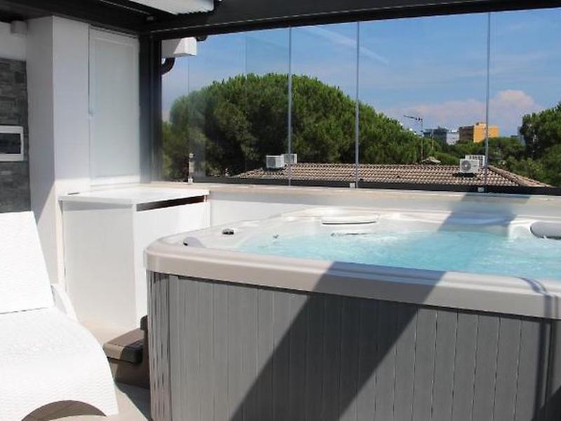 48260C5AD2C6C64A12C3E793B15D7401