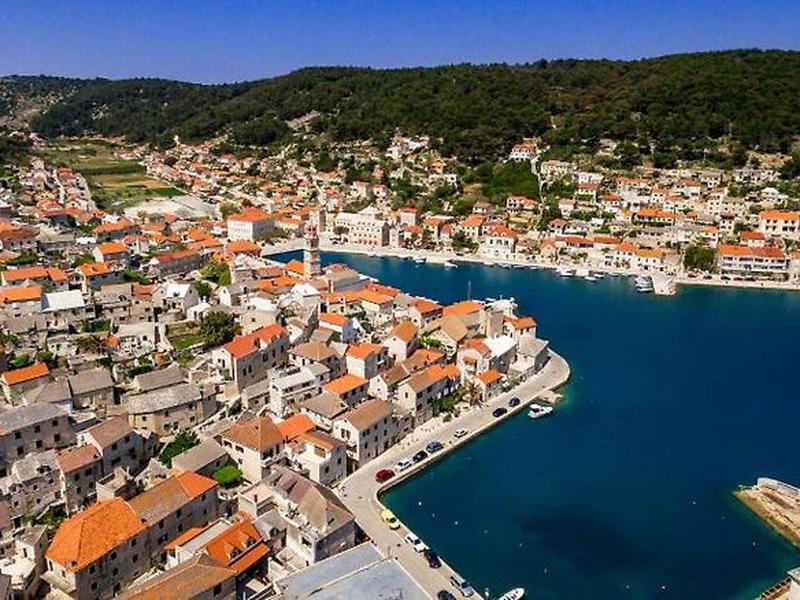 E8F2D3A7AD712A2CEAEF15BB2701B336