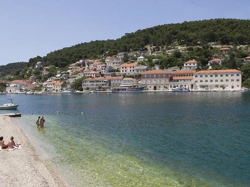 9B9B5A12517413736FDE59F02EF979B0