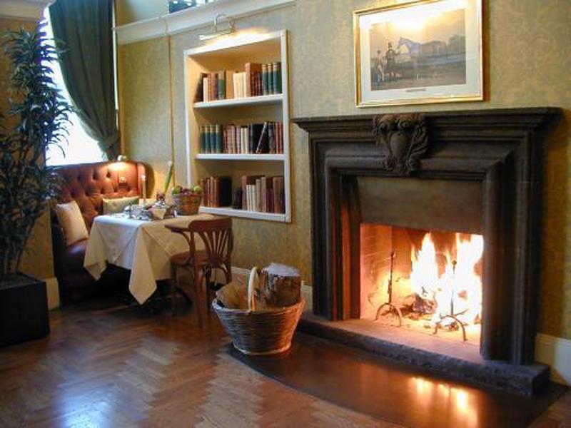 F44D6C4CB7F7408DB1B64B63D253BBC4