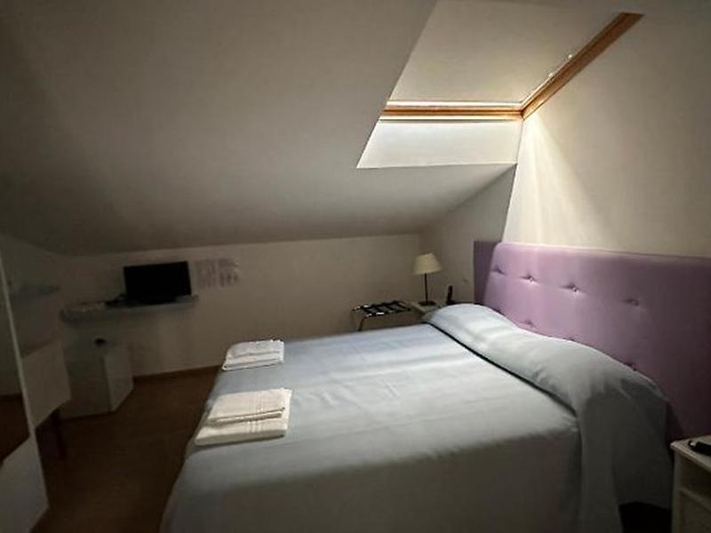 46A63DBF55B63435C1FE6DEB3DC16068