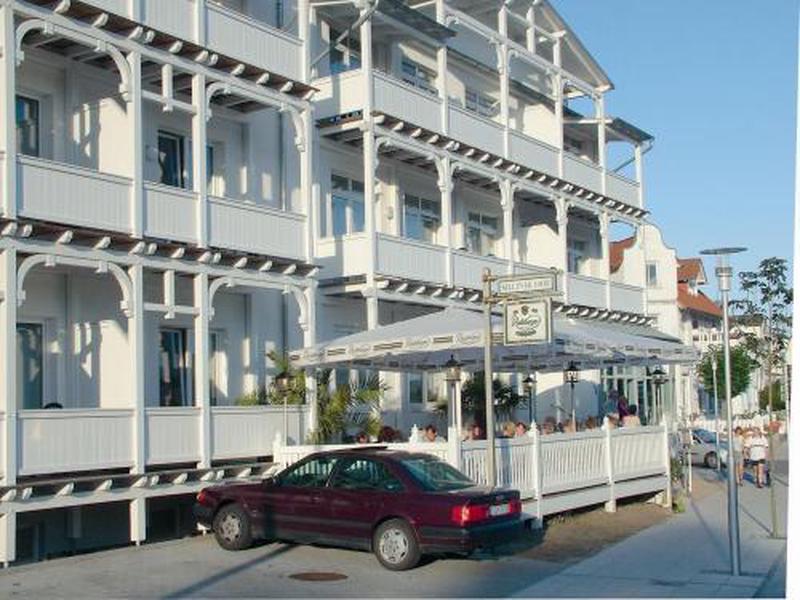 78FE8D5B533F1E852BF5ACD2D808A911