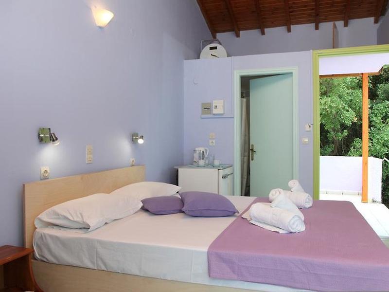 9828839DD4B44517AF167F08C6083210