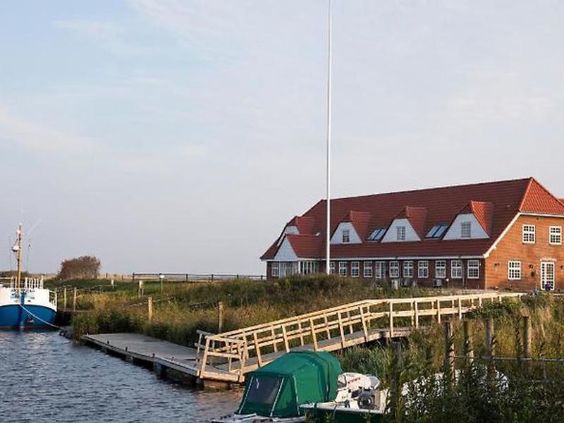 71FAB5DE003D86624C27BCB52E03A6C4