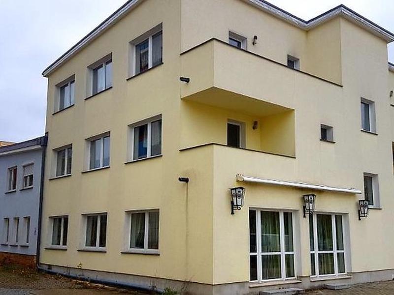 9ECA9AFEE7229952E60C061A37E12BCA