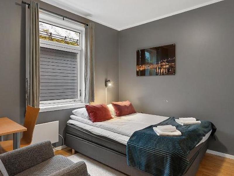 11840C4FBF85BA7CD6C9A7B63DEBD944