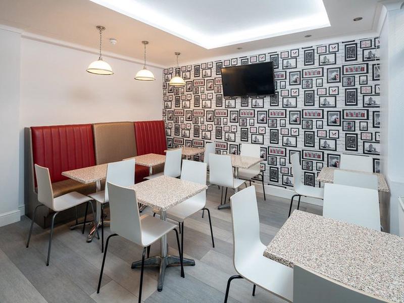 B208050EF7AD99A9EFC5966F22ABC0E8