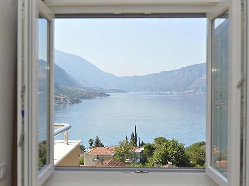 5020DDF167E48617D93E960572DA4EEA