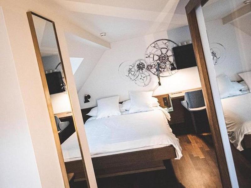 FFB4BCC7869975348045C3C3F4DA906B