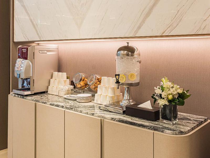 F4328C6F7F58391329CDF98E4AF8F6AE