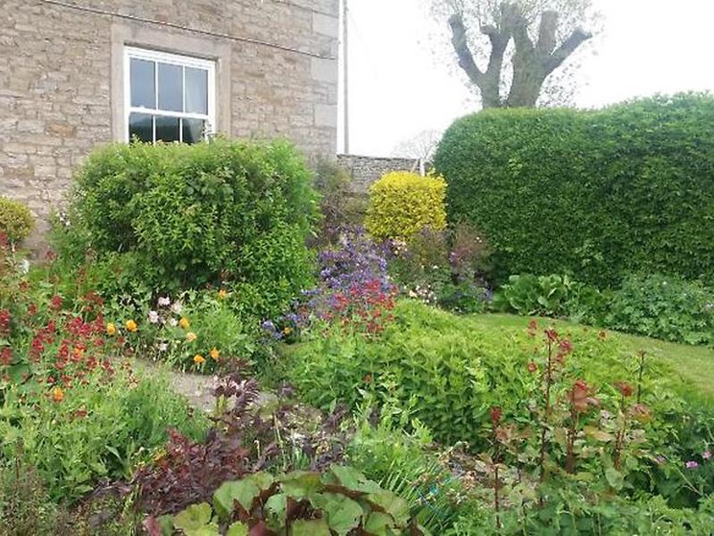 3D4B8CD78F2EDD33974B4A025C7E24C5