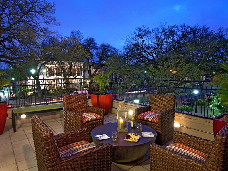 208E49F8F69AFA9D5516334122C64E05