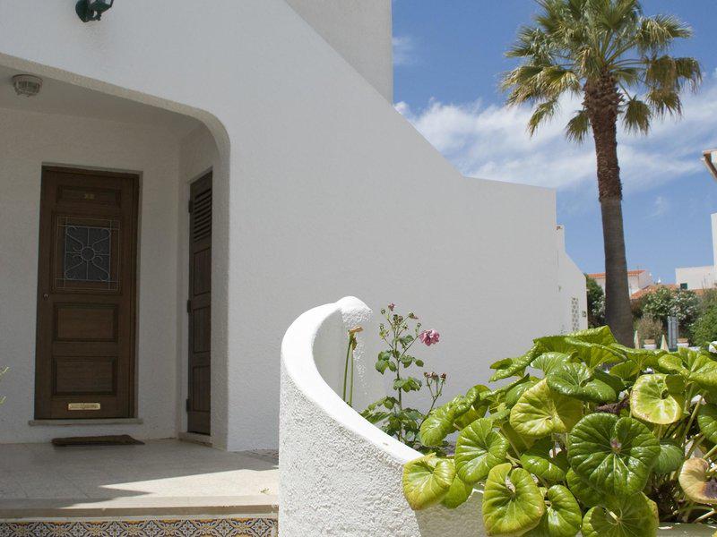 95BE0BF5B15CB4D031BCA26F4A1239B5