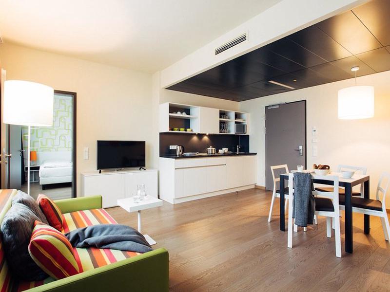 BFDC4551BBF63175C003E46CF220A74A