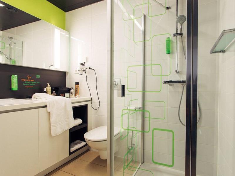 EB48169C82668F6DE7D8C239C028422E