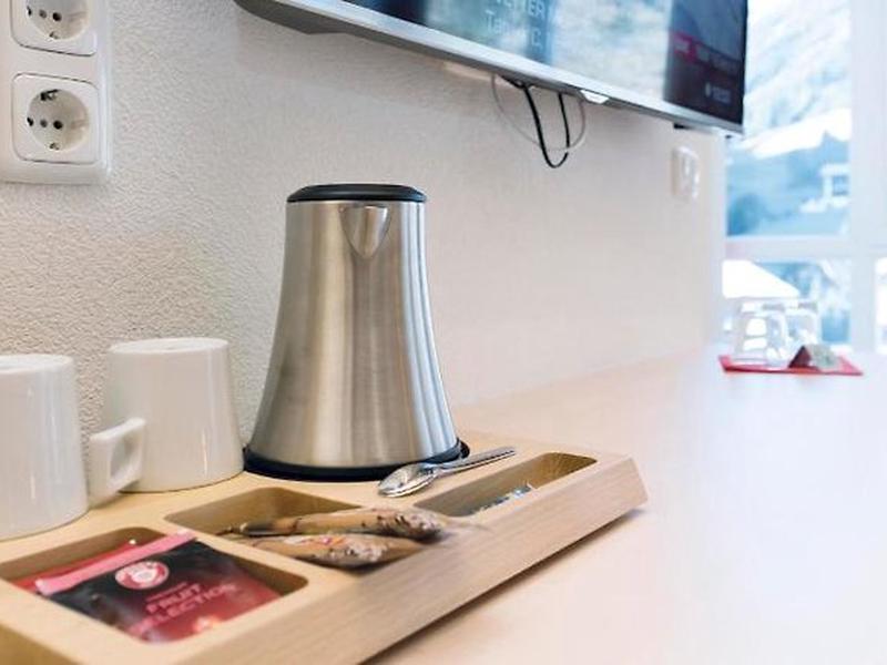 D916CB5908099472F09CB2AD7311775F