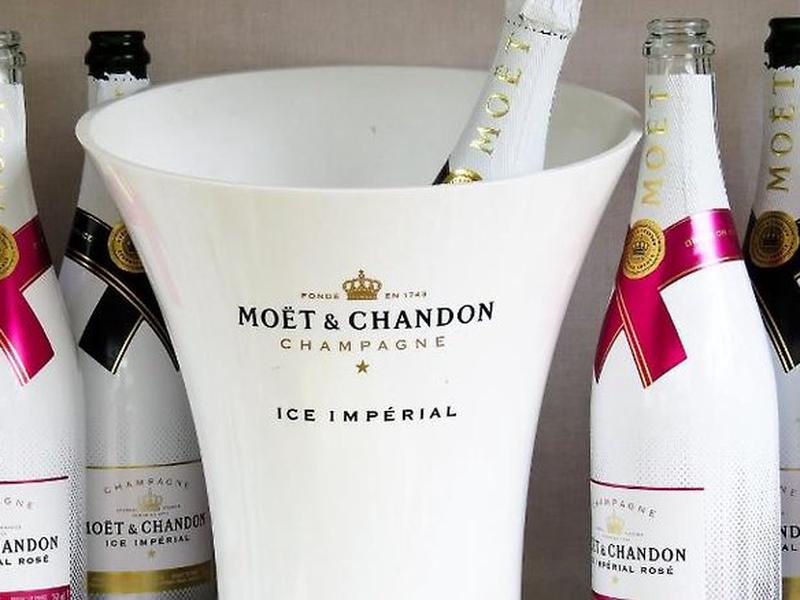 25C2BD397475D0CDC22BCBB58E18D7C4